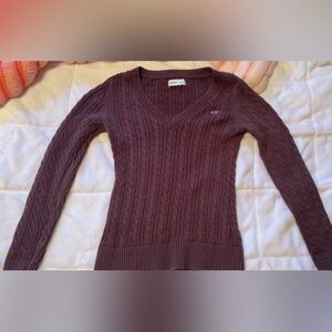 Small Hollister Cable Knit V-Neck Sweater